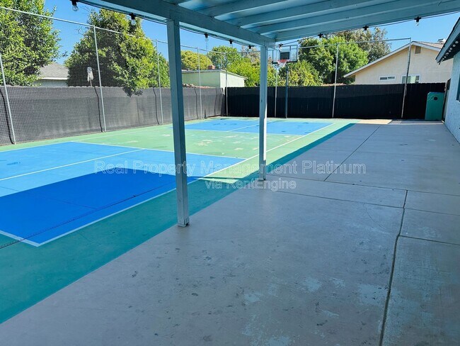 Photo - 3095 Anderson Ave