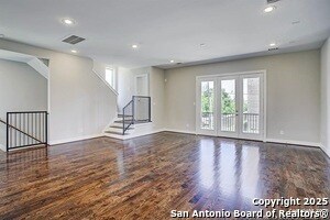 Photo - 2502 Hadley St