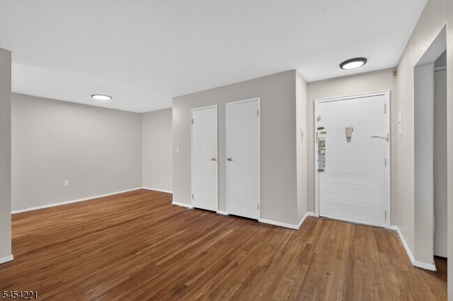 Photo - 765 Vose Ave Unit D14