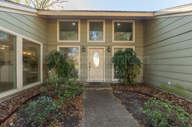 Photo - 16022 Spinnaker Dr