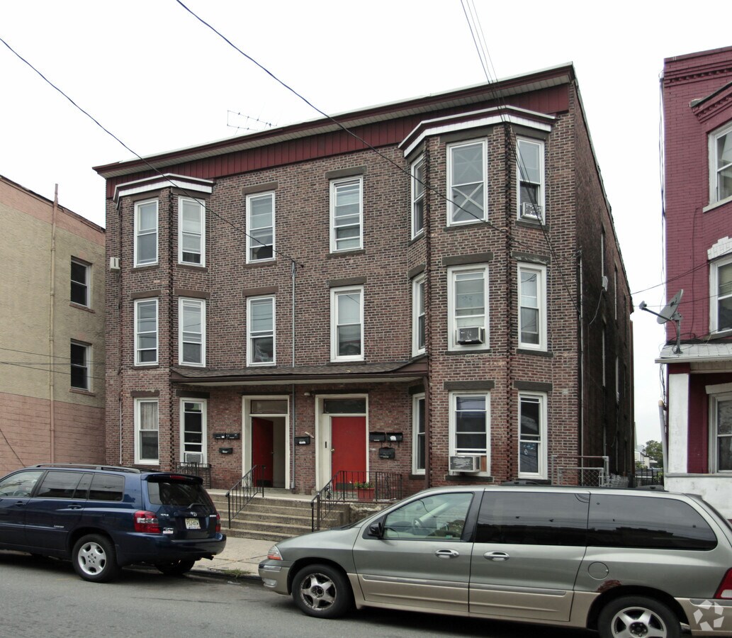 Photo - 266-268 2nd St