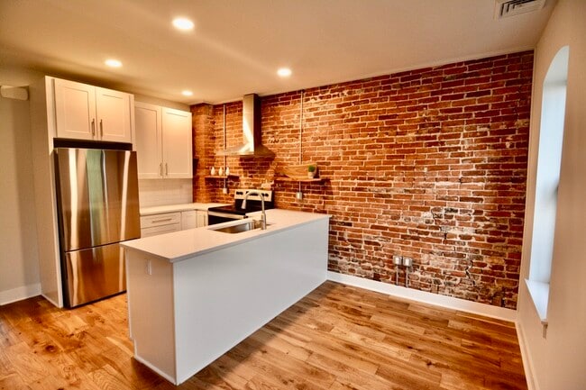 Photo - 54 S 5th St Unit 4