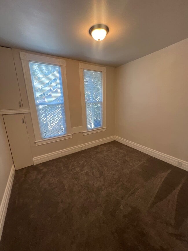 Photo - 225 East E Street