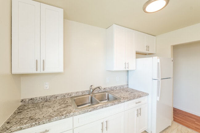 Photo - 233 Florida St