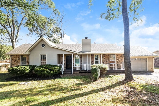 Building Photo - 702 Valley Green Dr Rental