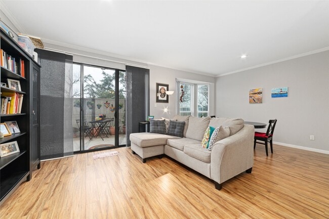 Photo - 2400 N Braeswood Blvd Unit 108
