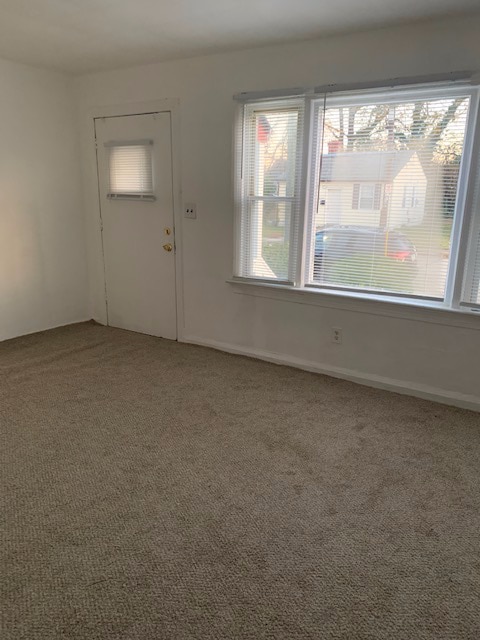 Building Photo - 631 35th St Rental