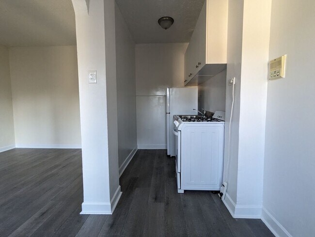 Photo - 5417 N Kenmore Ave Unit 309