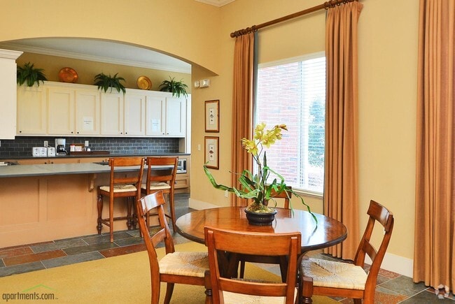 Clubroom - Piedmont Apartments