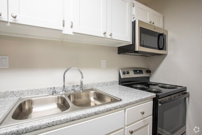 2BR, 1BA