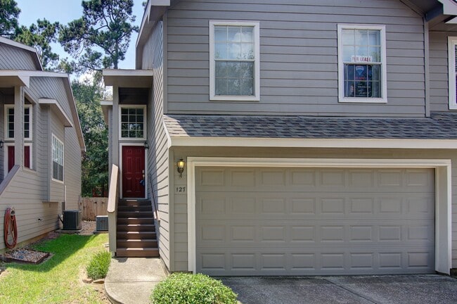 Photo - 127 N Villa Oaks Dr