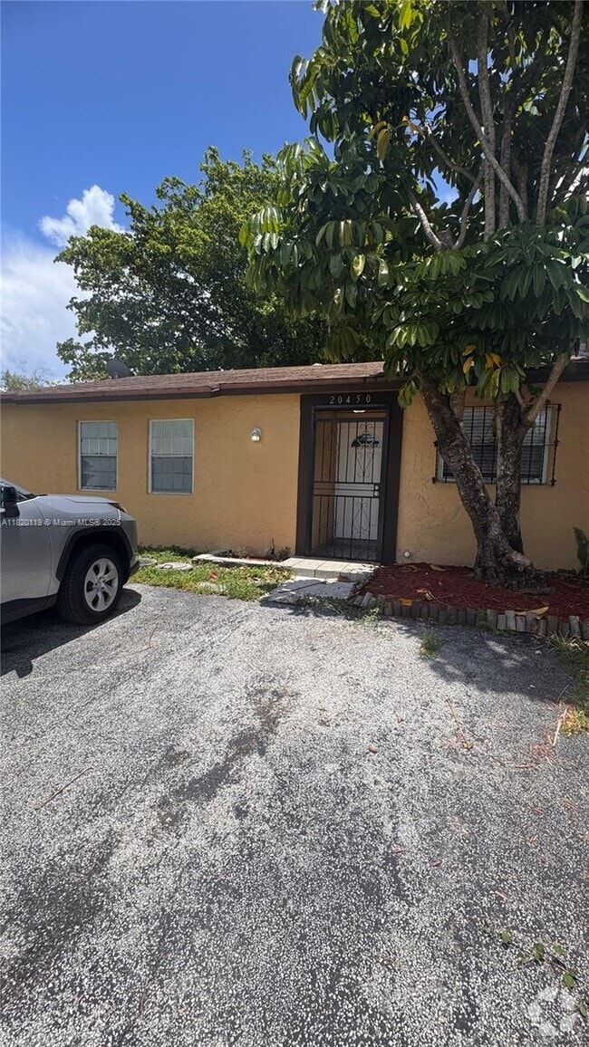 Building Photo - 20450 NW 29th Pl Rental