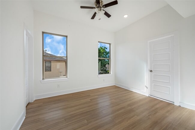 Photo - 5623 Eskridge St