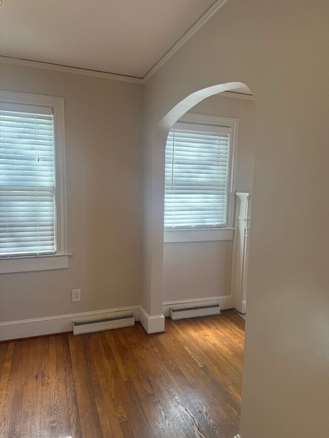 Photo - Fantastic Location & Price......More pictu...