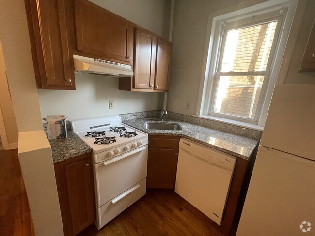 Building Photo - 50 Calumet St Unit 1F Rental