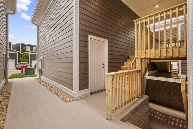 Photo - 1104 SW Des Moines St