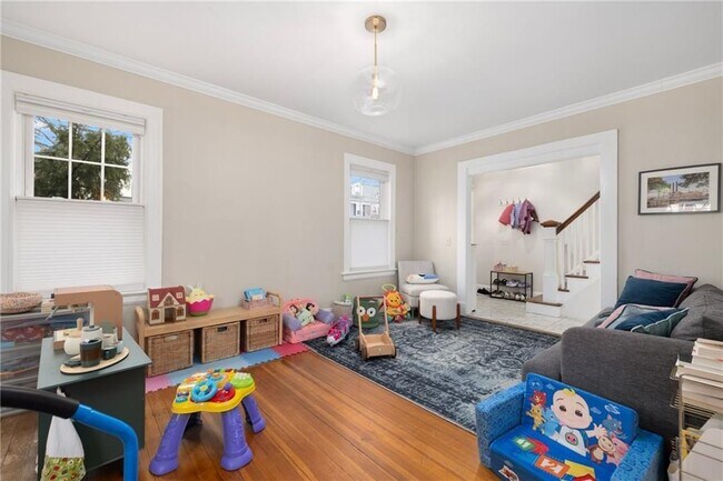 Photo - 422 Wayland Ave