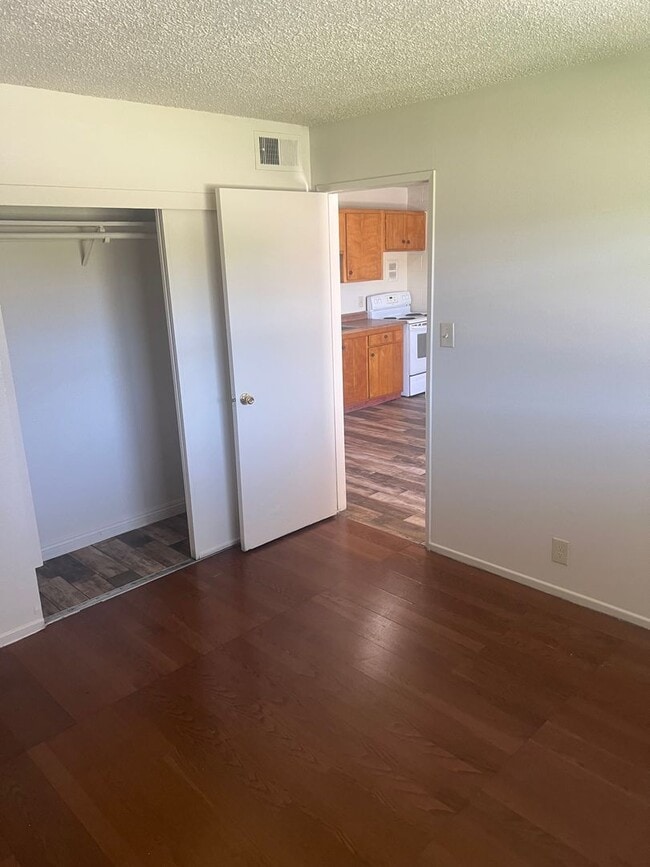 Photo - Affordable 1 Bedroom  Condo In Central Las...