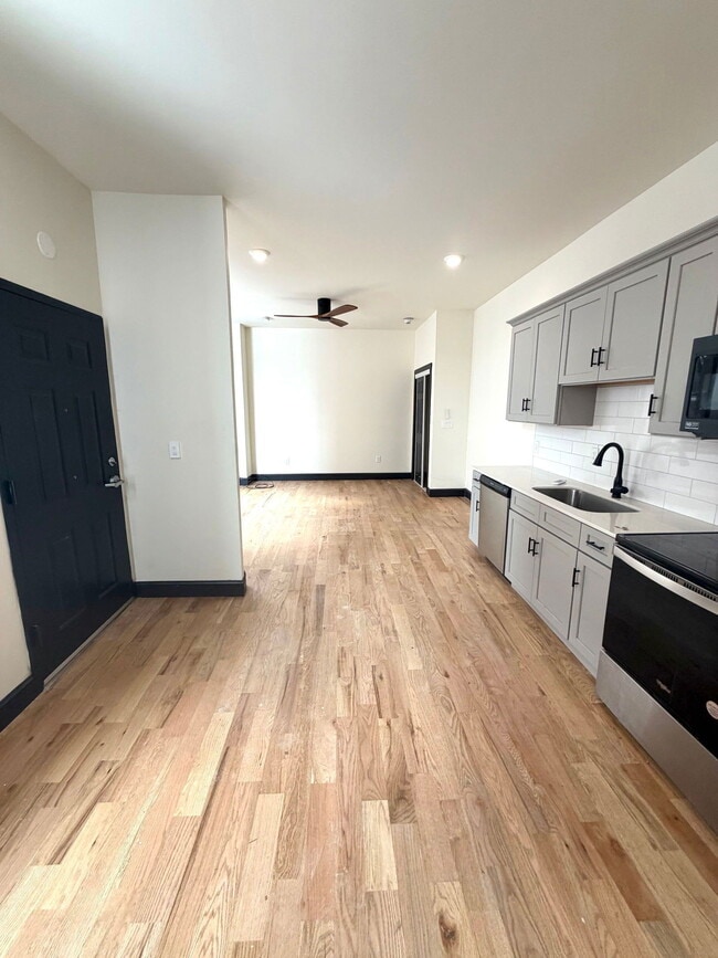 Photo - 709 N Duke St Unit 2