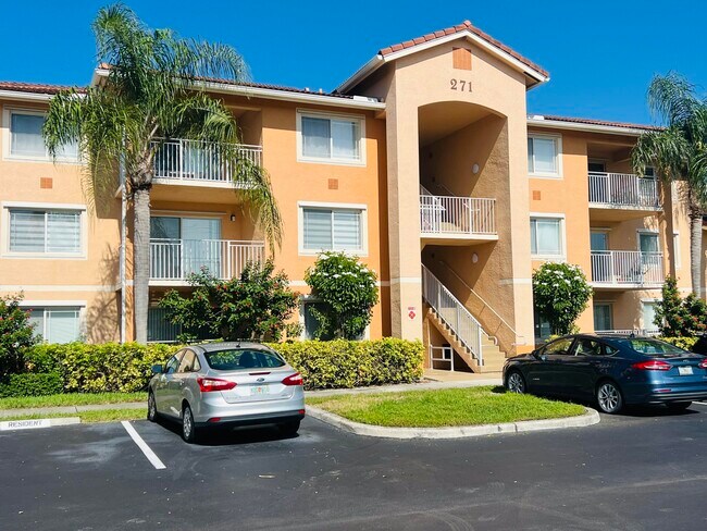 Photo - 271 SW Palm Dr Unit 204