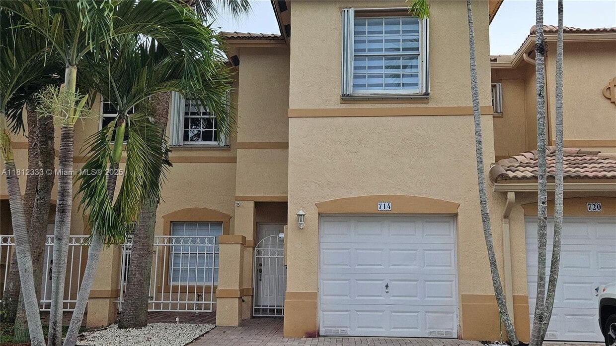 Photo - 714 NW 170th Ter (Pembroke Pines, FL)