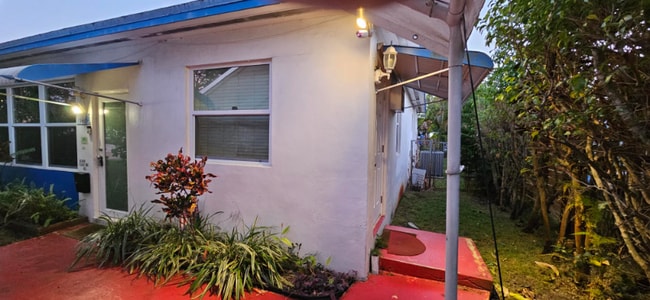 Photo - 1948 Roosevelt St