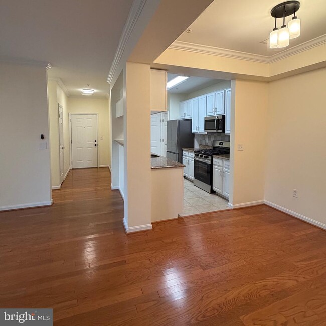 Photo - 20453 Chesapeake Square Unit 101