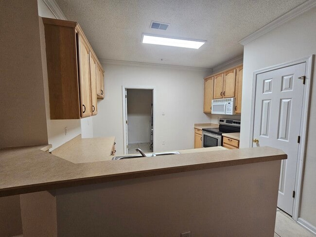 Photo - 5840 Longwood Dr