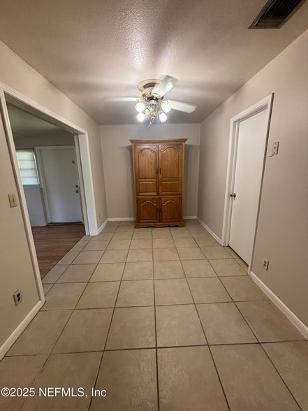 Photo - 2148 Bunting Dr