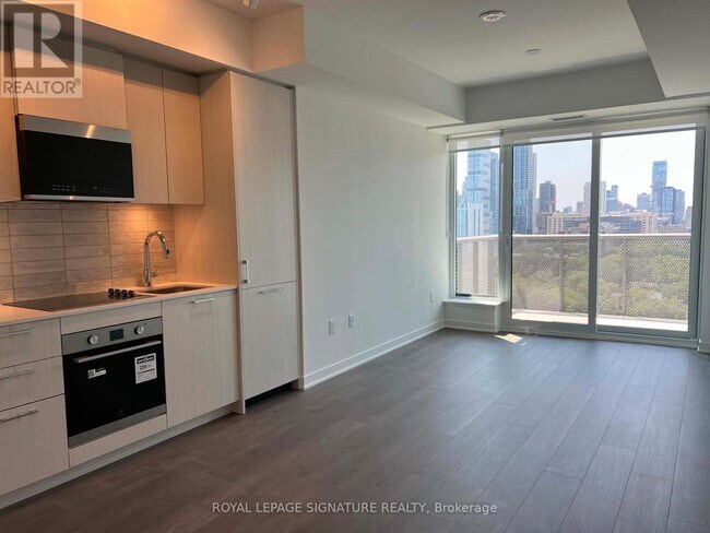 Photo - 10 Oak St Unit 1407