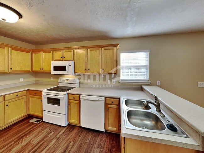 Photo - 1512 Wilkins Run