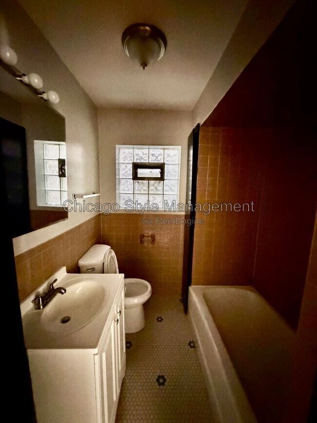 Photo - 2950 W 61st St Unit 2