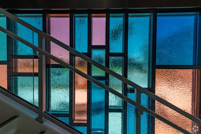 Escalera del vestíbulo - Marina Club Apartment homes