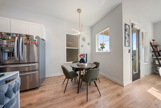 Photo - 6130 Campos Dr