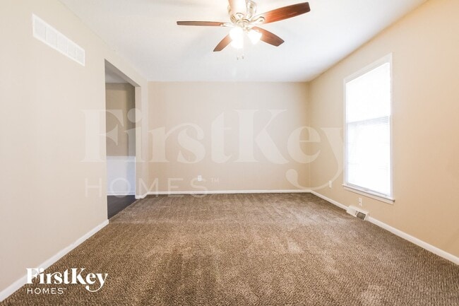 Photo - 5823 NW Aspen Ln