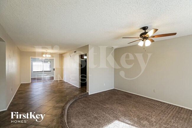4656 W Townley Ave