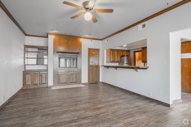 Eagle Crest Apartments