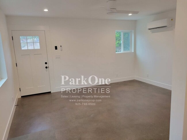 Photo - 1012 Merrithew Dr