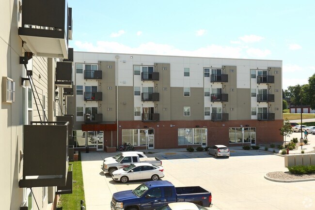 Badlands Apartments II