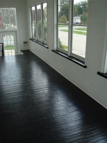 Photo - Charming House on Bay Shore Drive Close to the Lake! SHORT TERM LEASING! Available Now!