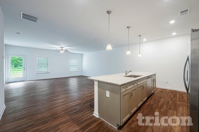 Photo - 107 Chapel Meadow Ln SW