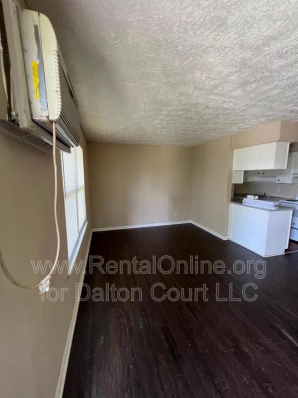 Photo - 1972 Cambridge Dr Unit 18