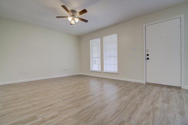 Photo - 5301 Indio Cir