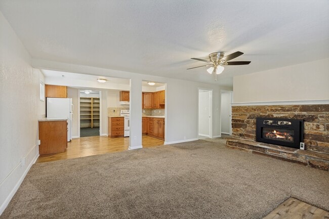 Photo - 256 N 300 W