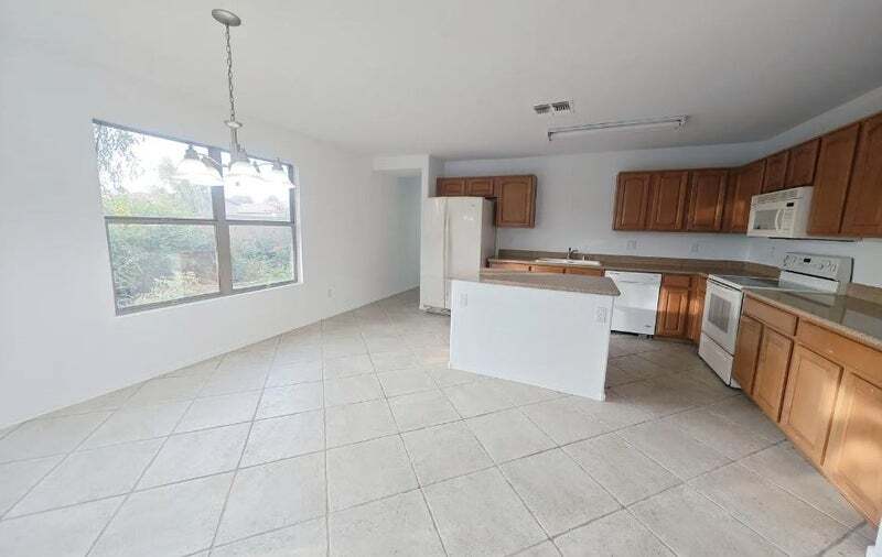 Photo - 1070 S Bogle Ct