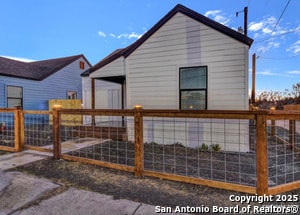 Photo - 411 Wilson Blvd