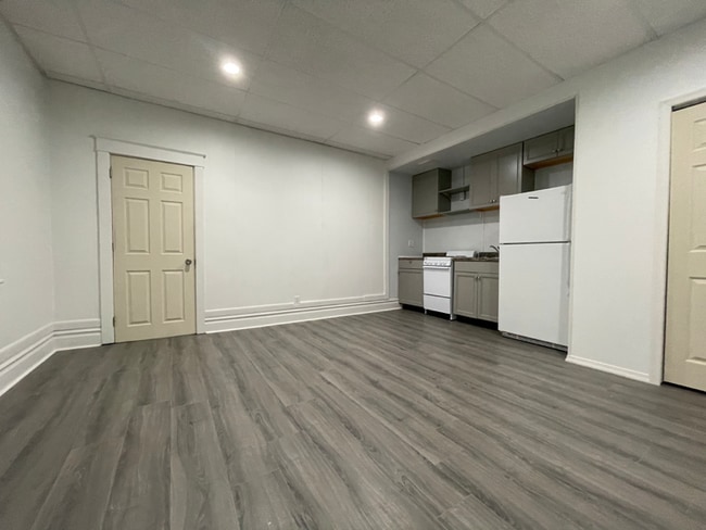 Photo - 239 S 17th St Unit #2