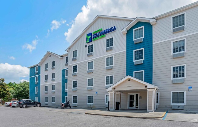 Furnished Studio-Pensacola - Northeast