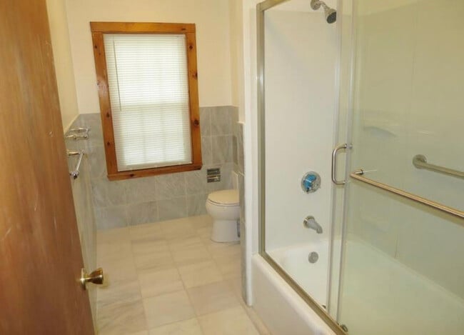 Photo - 90 Wallace St Unidad 2