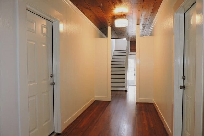 Photo - 2021 Kane St Unit 3